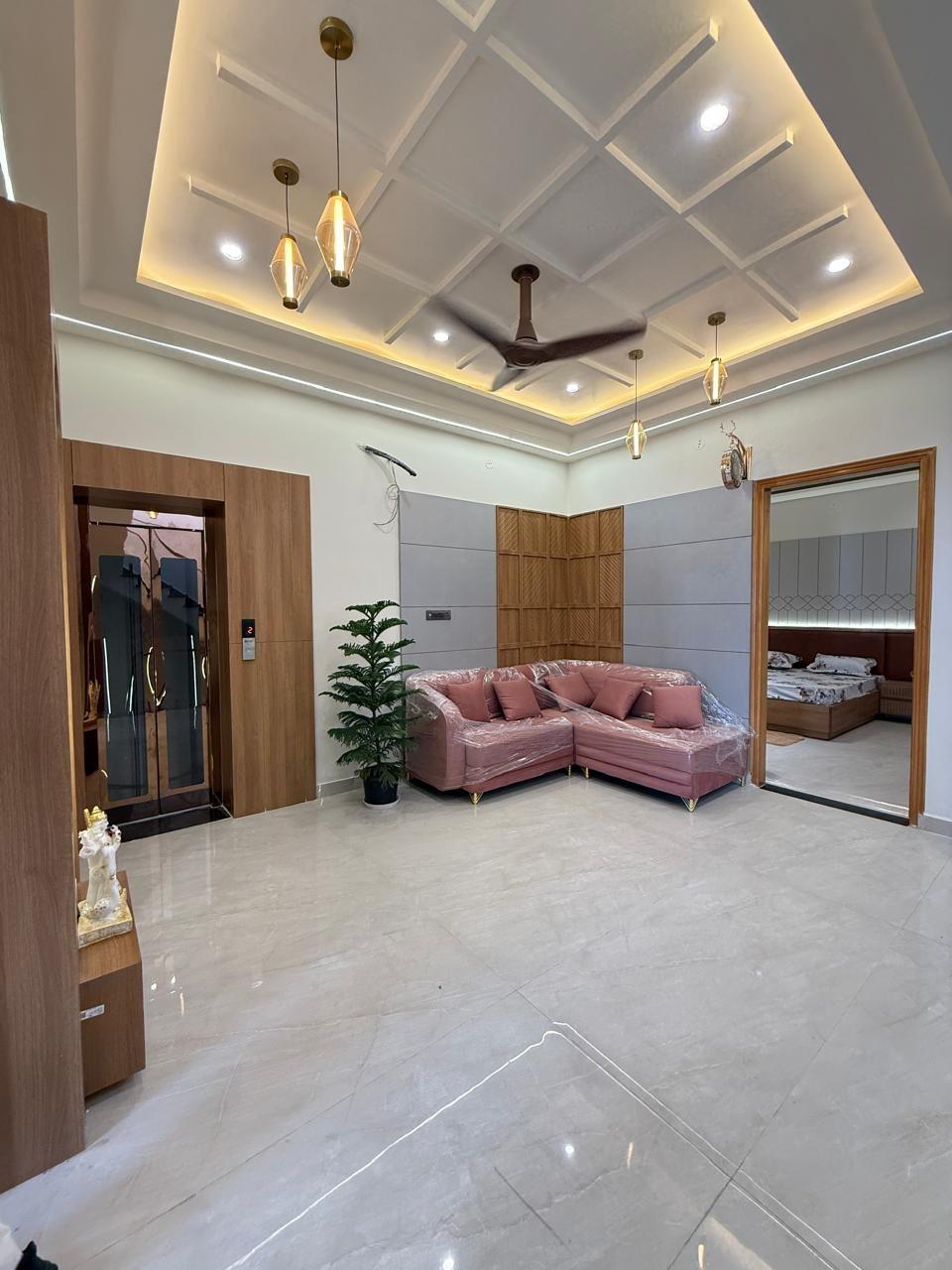 Lounge with designer ceiling