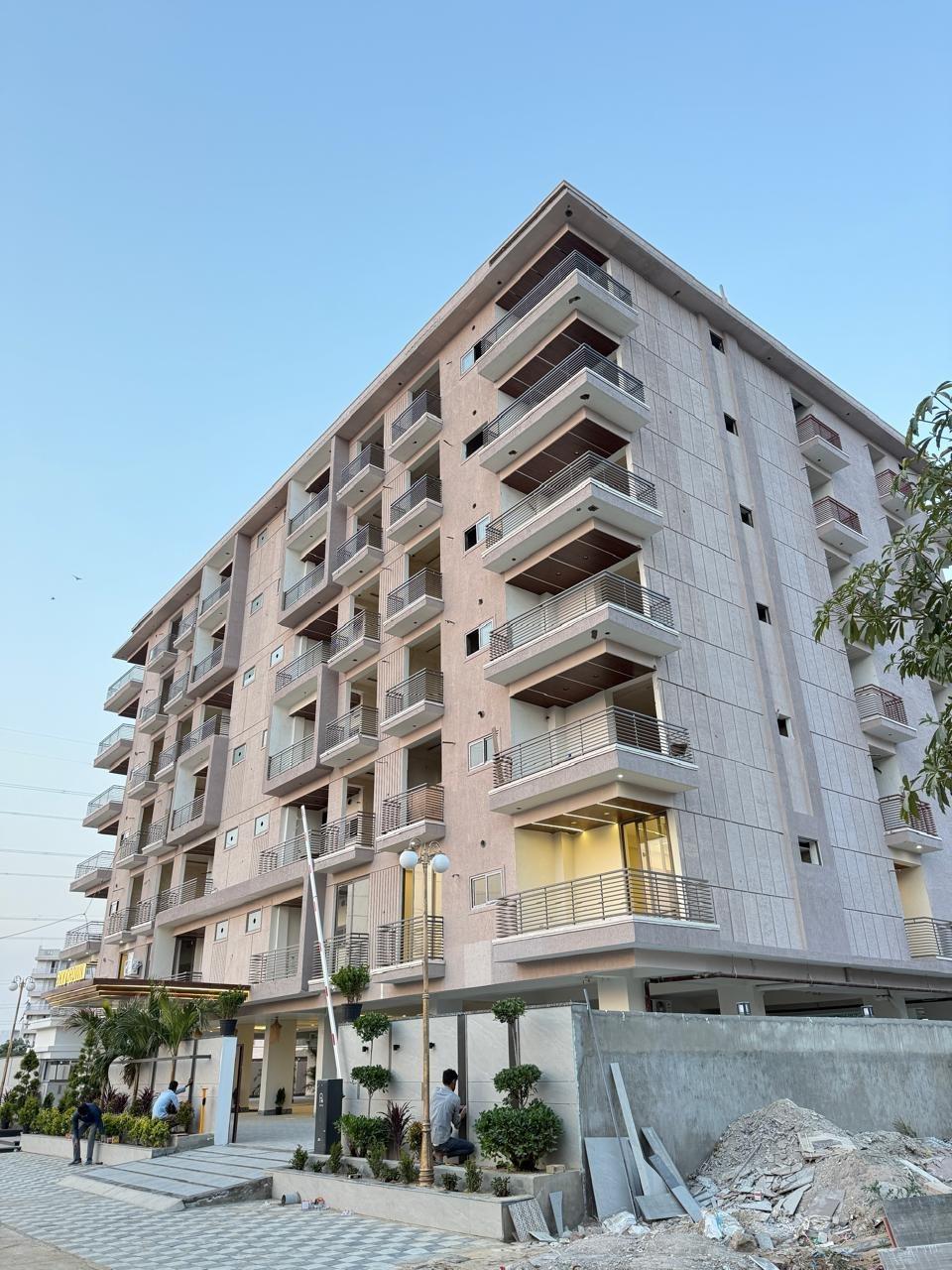 Sky Crown side elevation