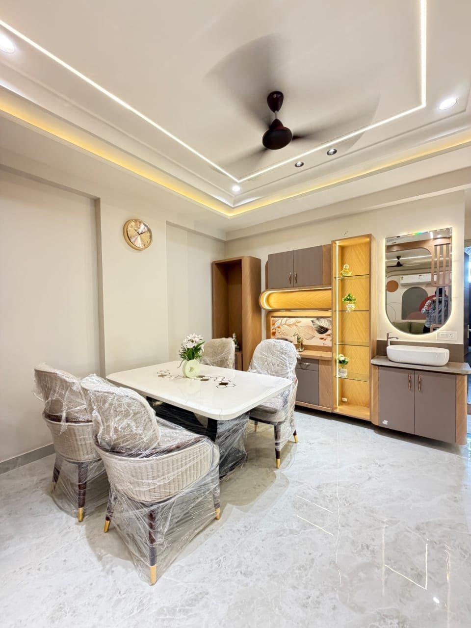 Dining area with crockery unit